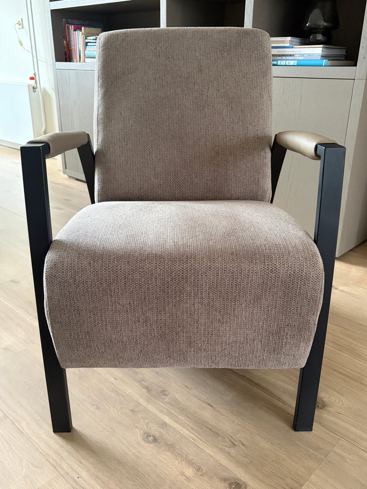 Comfortabele feauteuil  - Zo goed als nieuw, Ophalen, Minder dan 75 cm, Tijdloos in een moderne kleur, Zo goed als nieuw