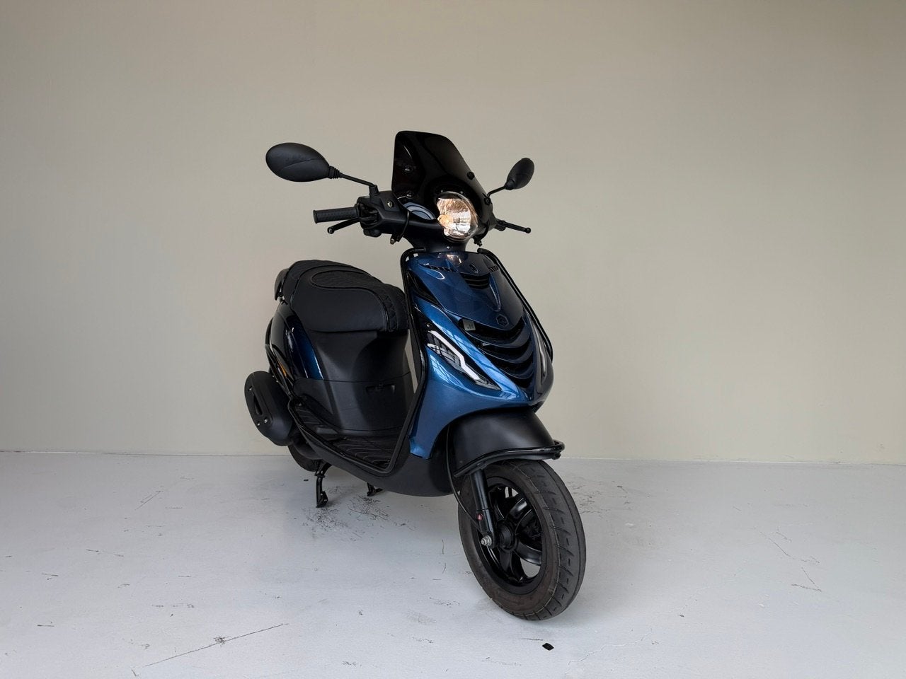 GEZOCHT: Piaggio Zip Scooter, Fietsen en Brommers, Ophalen, Gebruikt, Maximaal 45 km/u, Zip
