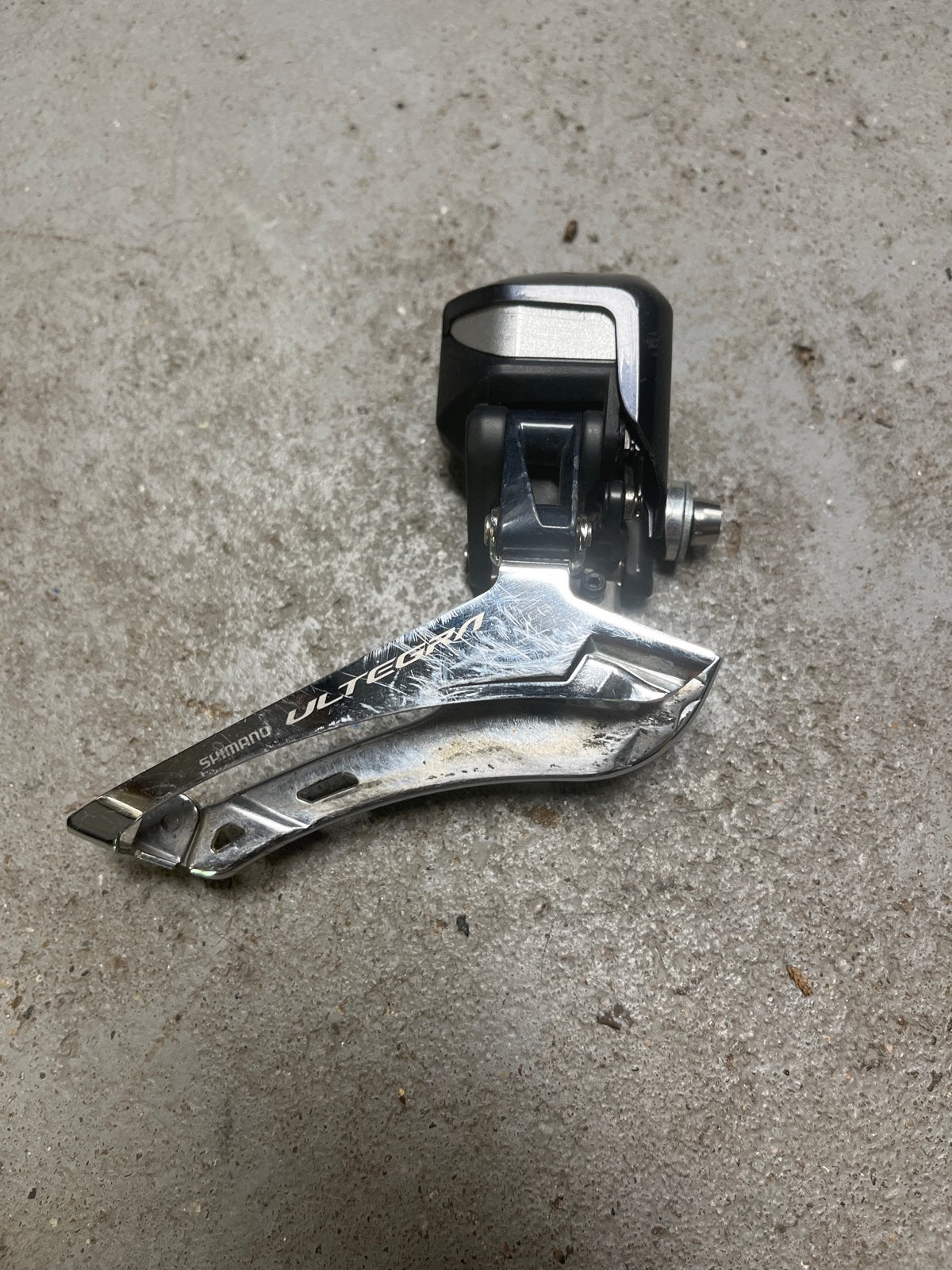 Shimano Ultegra FD-R8050 Di2 Voorderailleur, Gebruikt, Ophalen of Verzenden, Derailleur of Ketting, Aluminium
