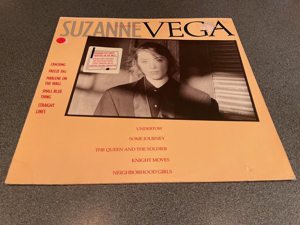 Suzanne Vega - First Album Vinyl LP, Cd's en Dvd's, Vinyl | Pop, Ophalen of Verzenden, Gebruikt, 12 inch
