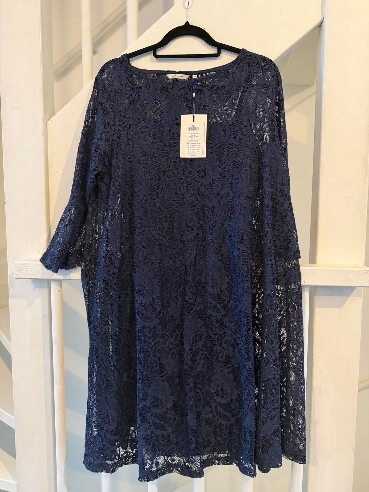 ONLY Carmakoma Kanten Jurk Donkerblauw Maat 46/48, Blauw, Maat 46/48 (XL) of groter, Nieuw, Ophalen of Verzenden