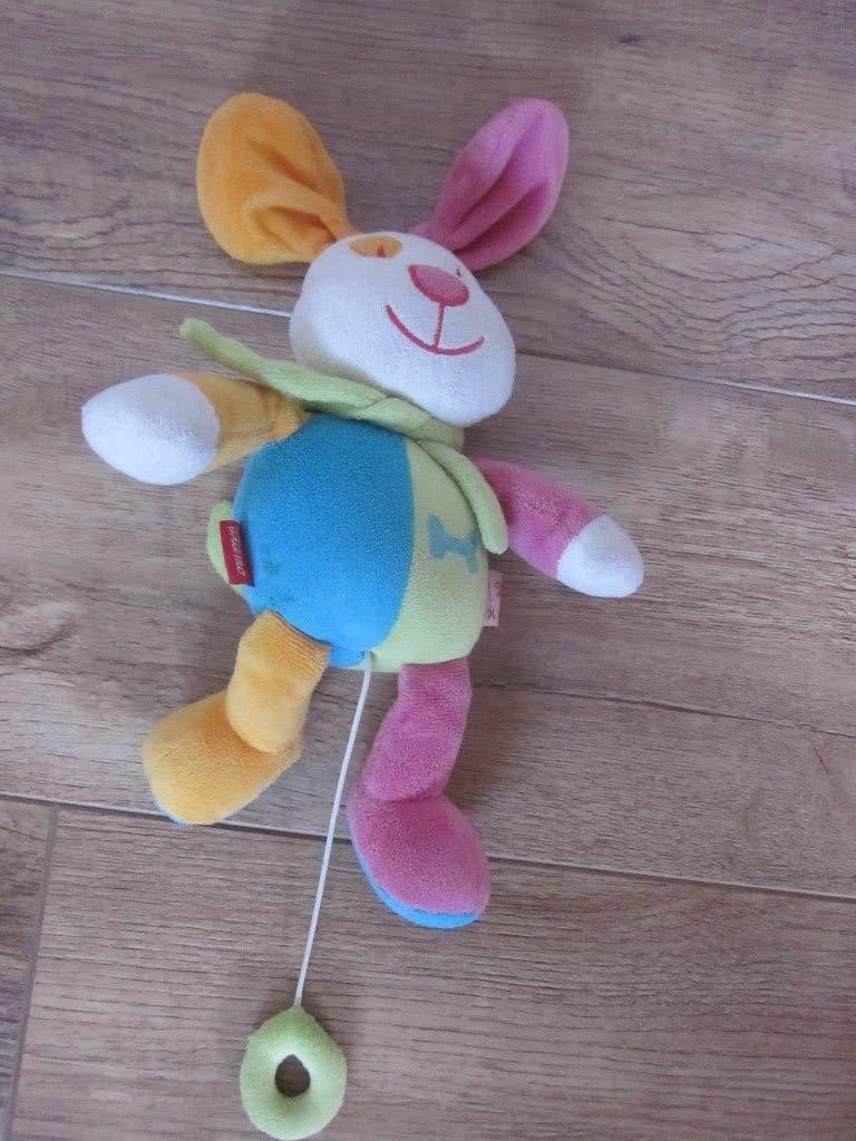Tiamo vrolijk gekleurd pluche hond muziekknuffel met linten, Overige karakters, Wasbaar, Zo goed als nieuw, Middelgroot (20 tot 80 cm)