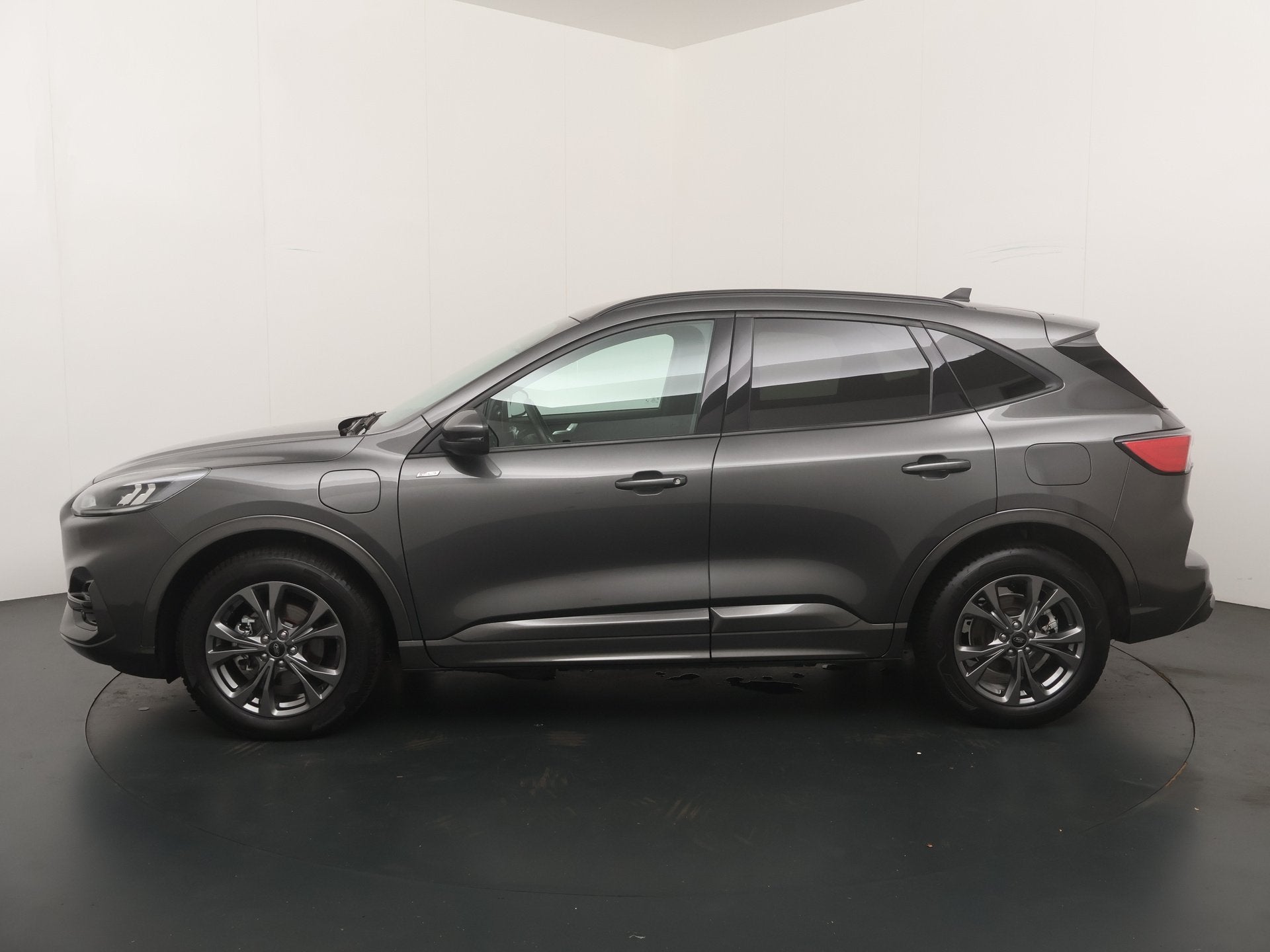 Ford Kuga 2.5 PHEV ST-Line | AGR Stoelen | SOH 97,7% | Winte, Gebruikt, 4 cilinders, Plug-in hybride, Bedrijf
