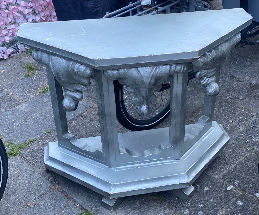 Zilverkleurig barok side table. Geperst karton, Huis en Inrichting, Ophalen, Overige materialen, Gebruikt, 50 tot 100 cm
