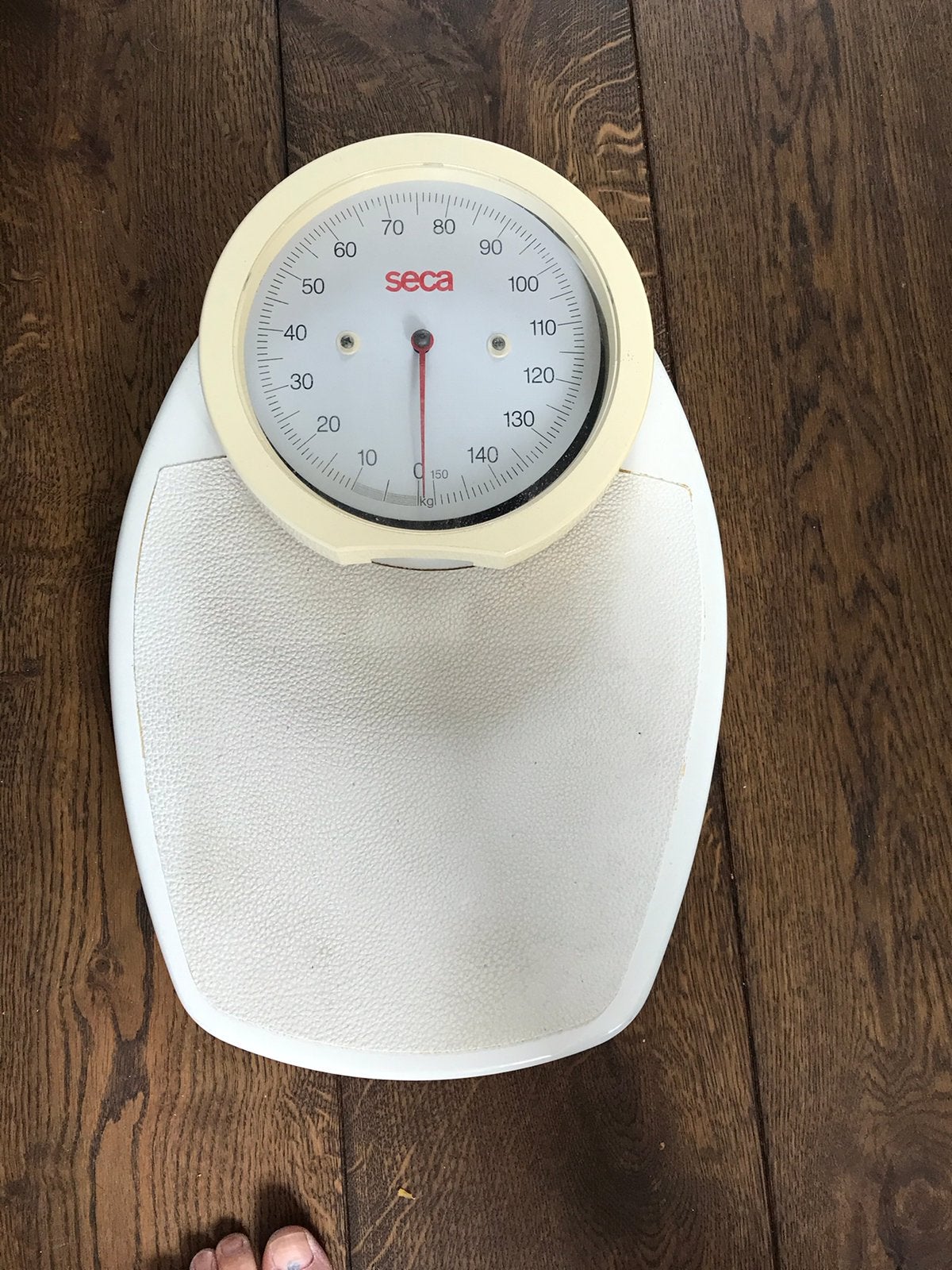 Personenweegschaal seca, Ophalen, 1 tot 500 gram, 100 kg of meer, Zo goed als nieuw