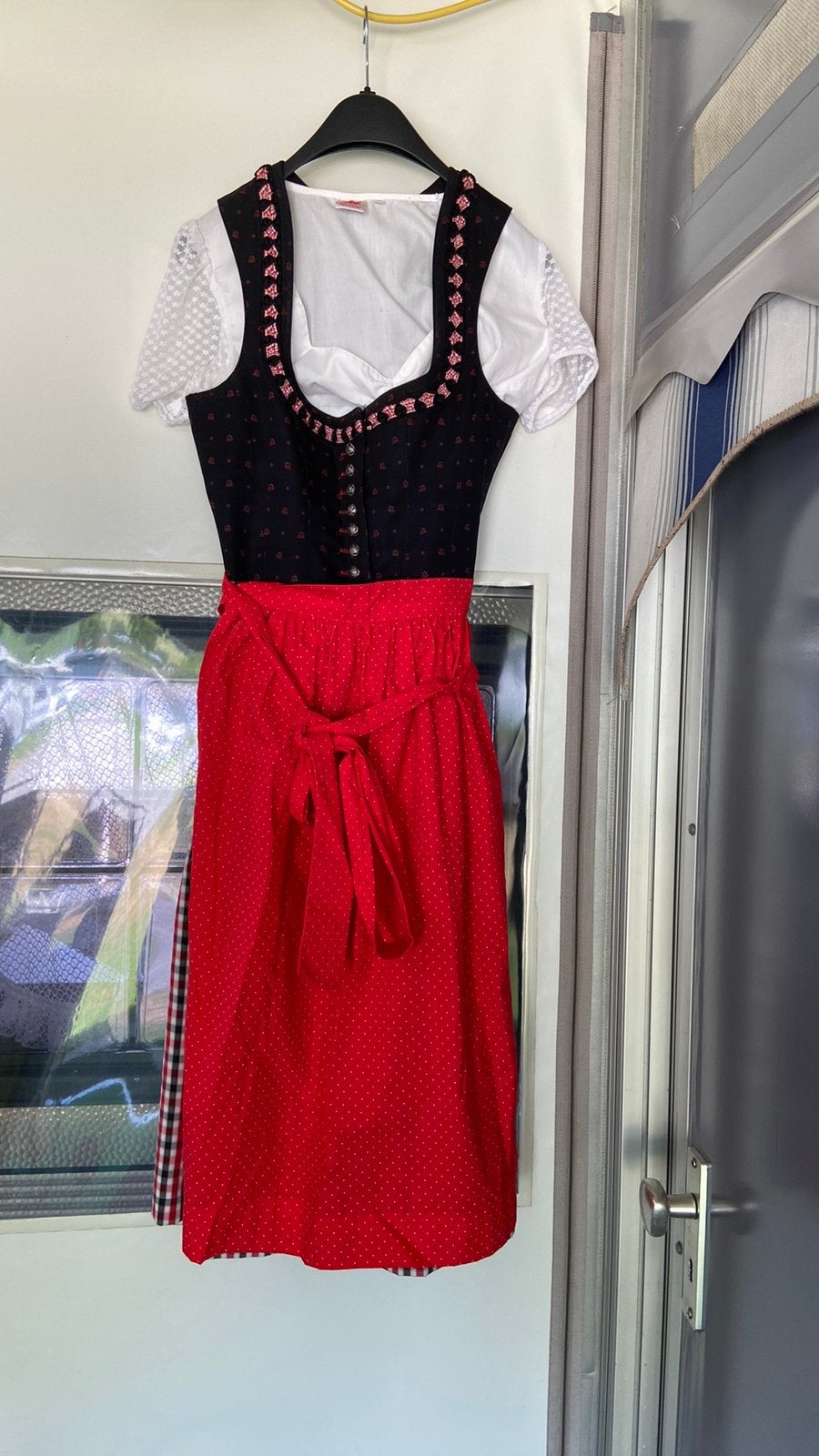 Trachten jurk ( Oktoberfesten) mt 36 zgan, Ophalen of Verzenden, Zo goed als nieuw, Maat 36 (S), Carnaval