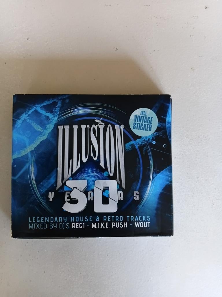 30 Years Illusion  3x cd, Cd's en Dvd's, Ophalen of Verzenden, Zo goed als nieuw