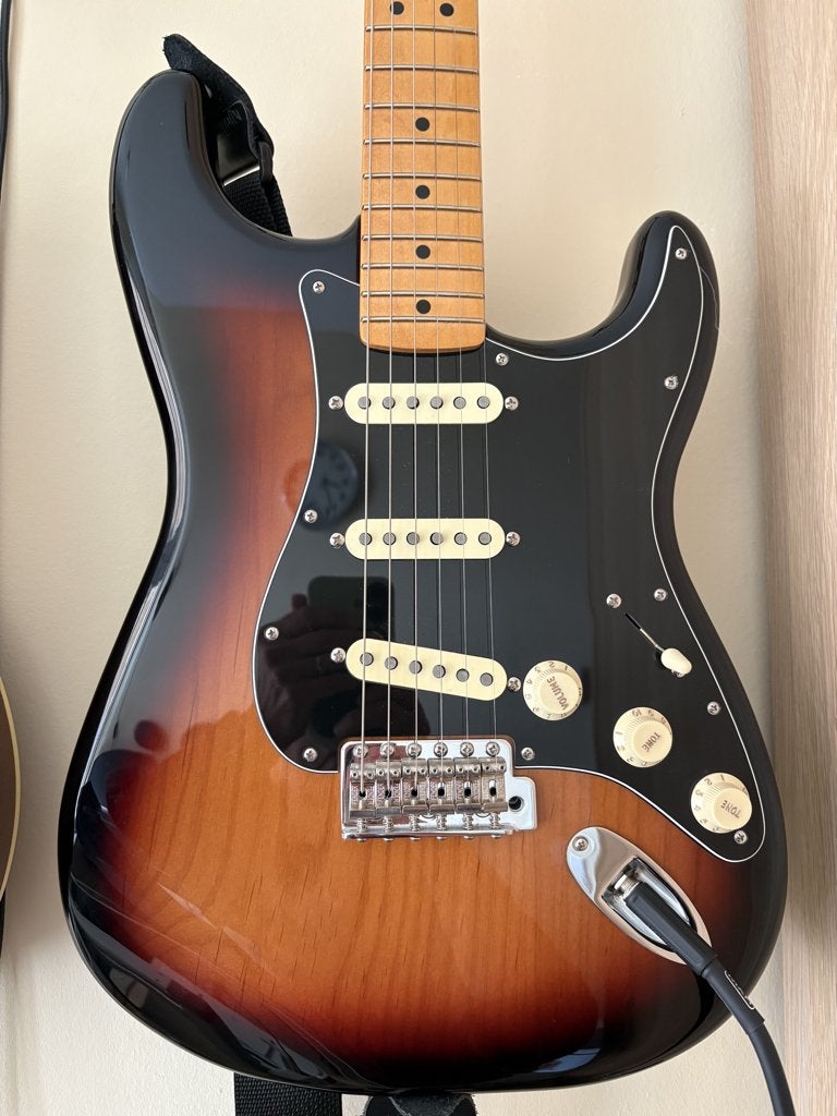 Fender Stratocaster, Muziek en Instrumenten, Ophalen, Fender, Met versterker, Zo goed als nieuw