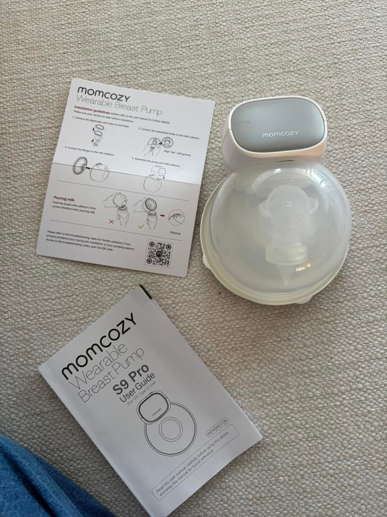 Enkele handsfree borstkolf Momcozy, Kinderen en Baby's, Babyvoeding en Toebehoren, Ophalen, Zo goed als nieuw, Borstkolf