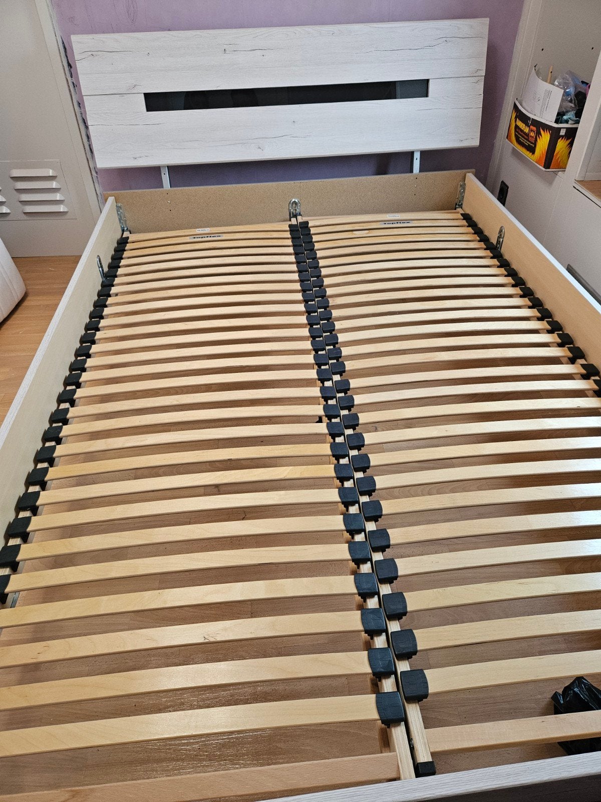 Tweepersoonsbed lattenbodems (140x200 cm), Ophalen, Gebruikt, Beige, Tweepersoons