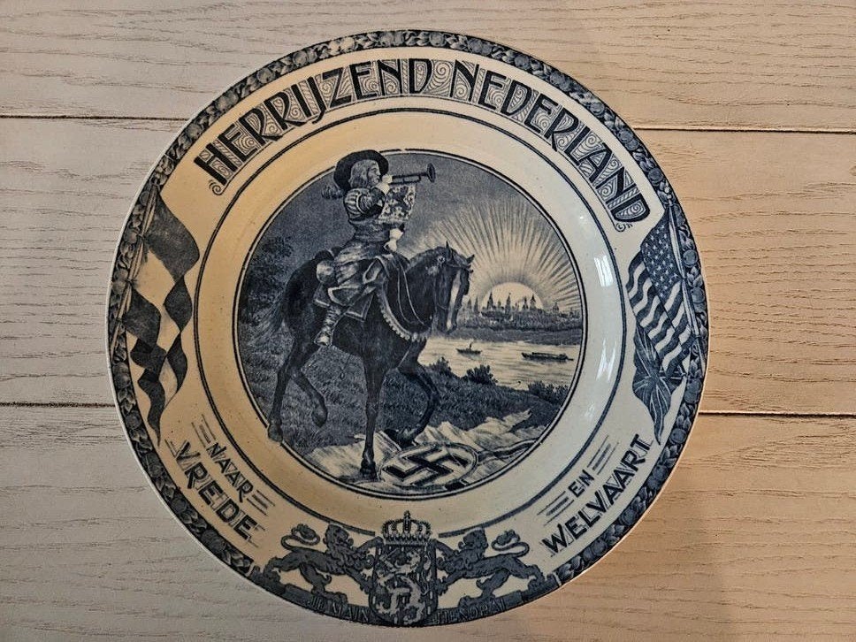 Herrijzend Nederland na oorlogs bord Maastricht, Antiek en Kunst, Verzenden