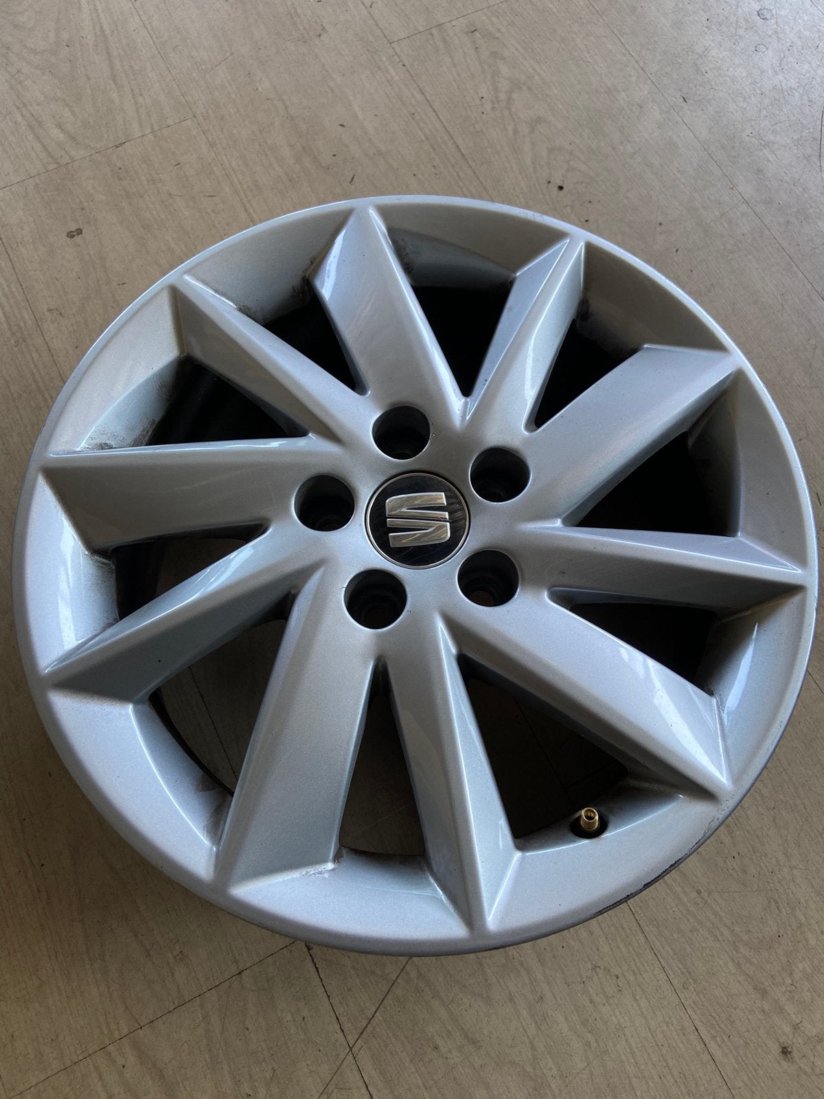 4 x nette 15 inch aluminium Seat velgen 57,1 4x 100.  €.140, Auto-onderdelen, Banden en Velgen, Ophalen, Gebruikt, 15 inch, Velg(en)