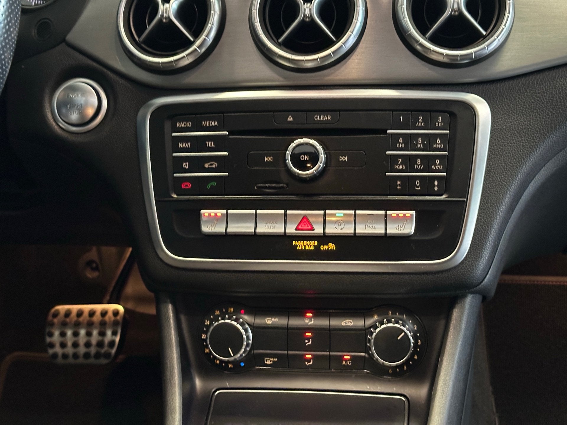 Foto 21 van Mercedes-Benz CLA-klasse 200 Business AMG , Night , Pano , F