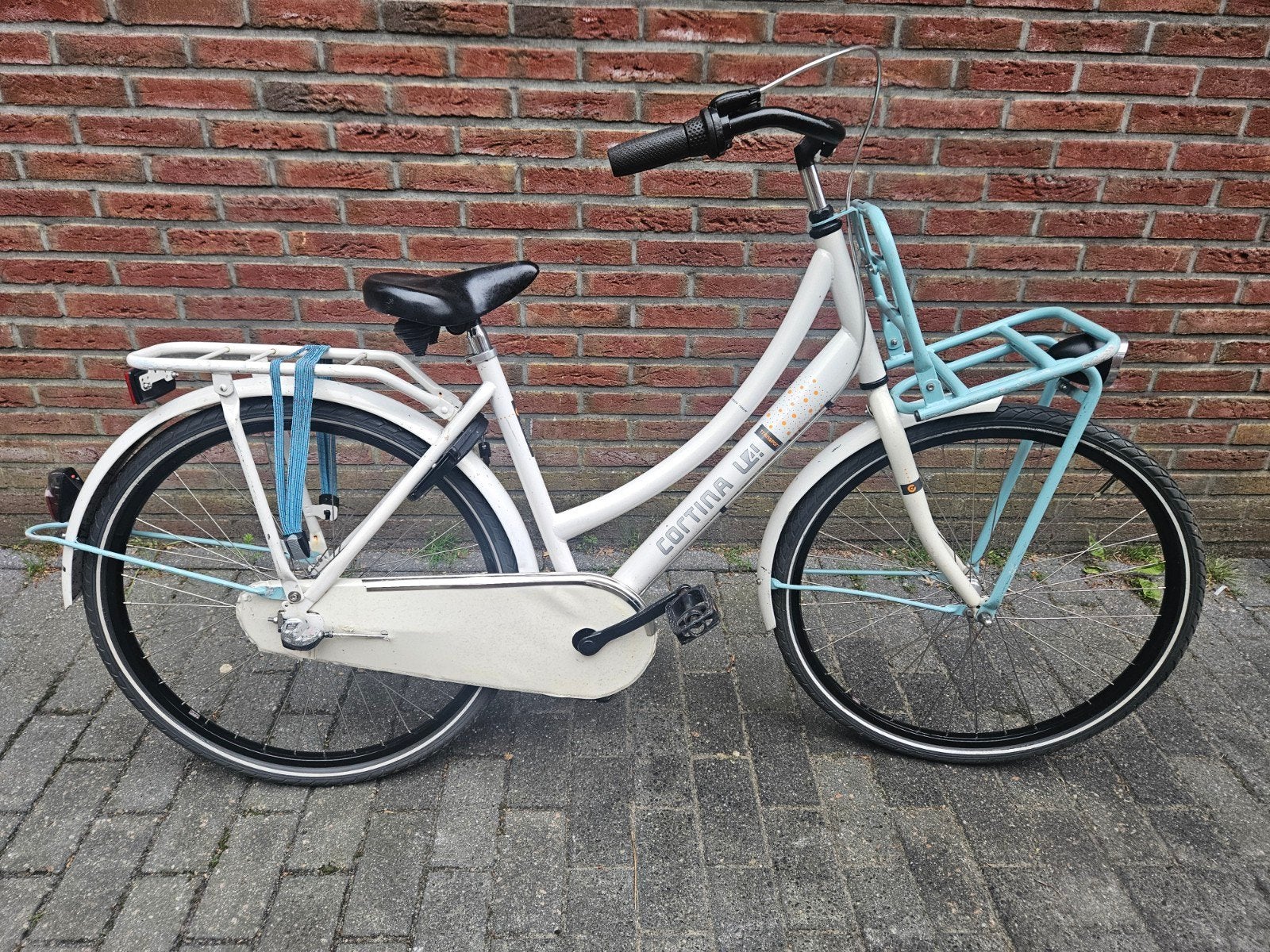 Cortina u4 meisjesfiets transportfiets 26 inch 3V, Versnellingen, Zo goed als nieuw, Cortina, Ophalen