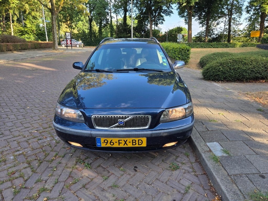 Volvo V70 2.4 140PK AUT 2000 Blauw, Stationwagon, 2435 cc, Particulier, 5 cilinders