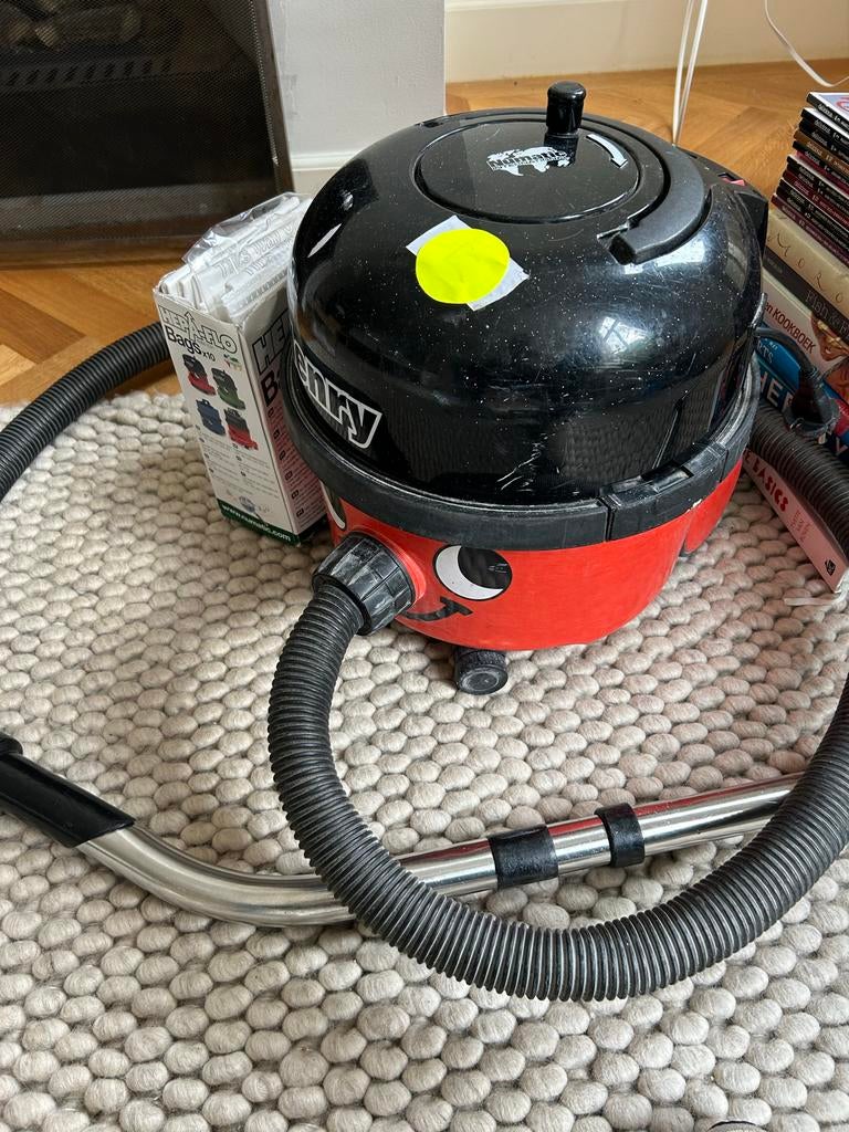 Numatic Henry stofzuiger - Gebruikt, incl. 6 stofzakken, Inclusief accessoires, Numatic, Zo goed als nieuw, Sledestofzuiger