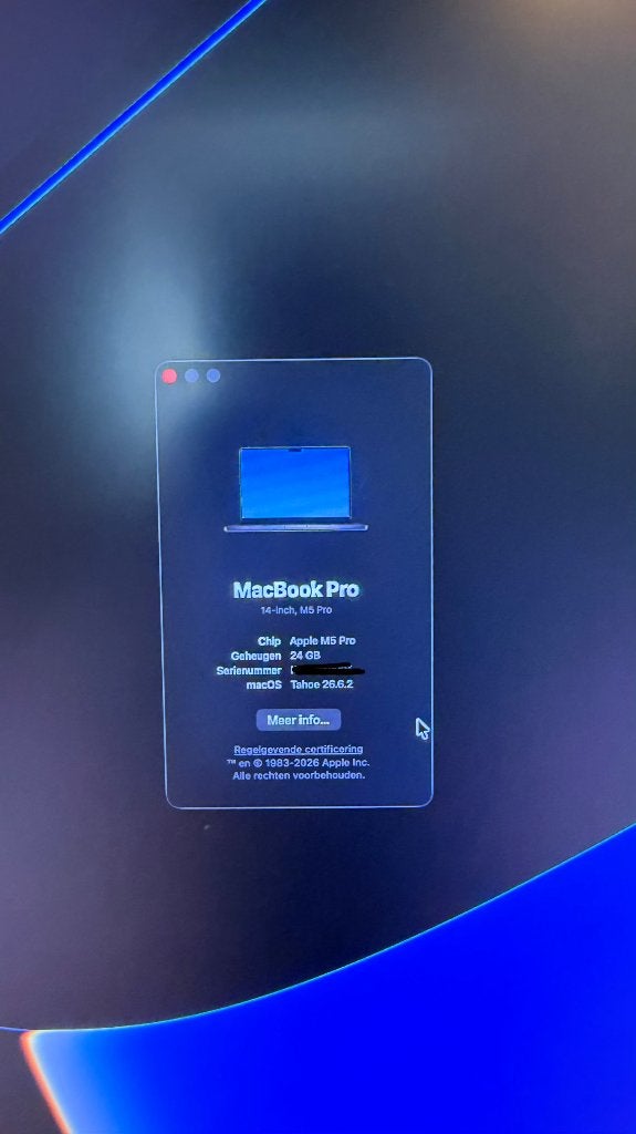 Foto 6 van MacBook 14" M5 Pro Chip | 24GB | 1TB