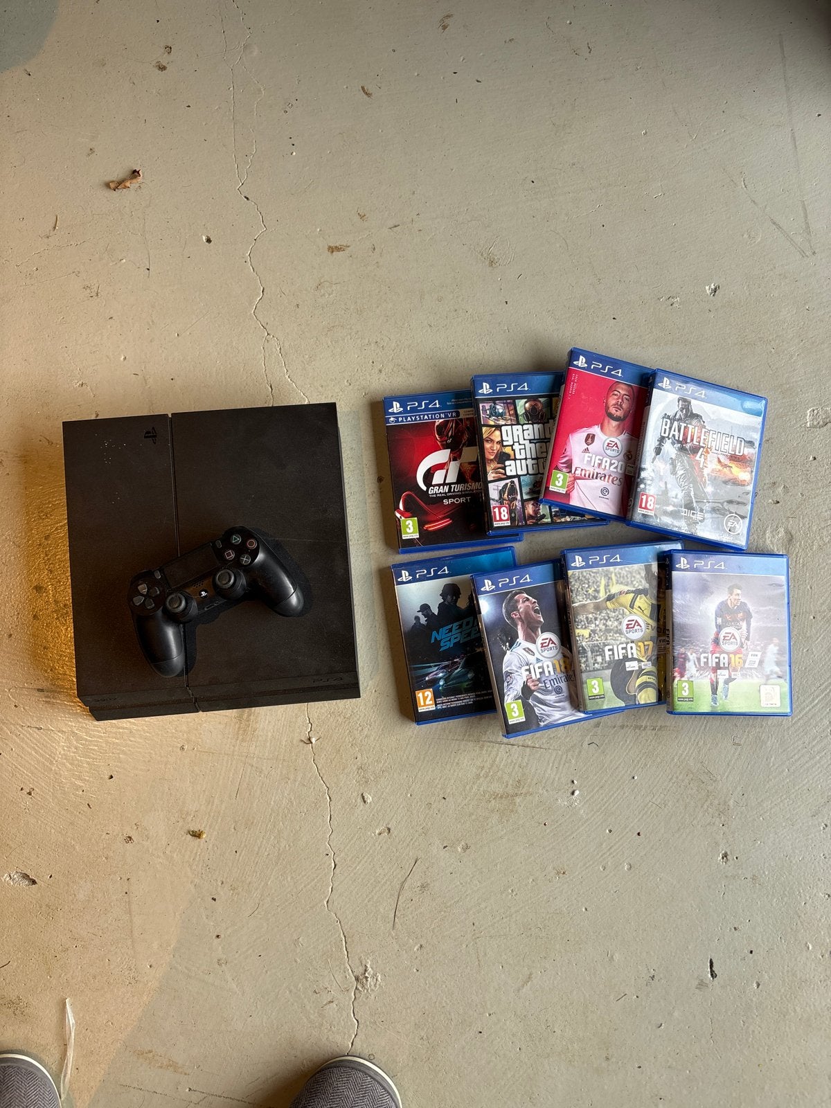 PlayStation 4 met controller (kapot) en 7 games, Spelcomputers en Games, Ophalen of Verzenden, Met 1 controller, Original, 500 GB