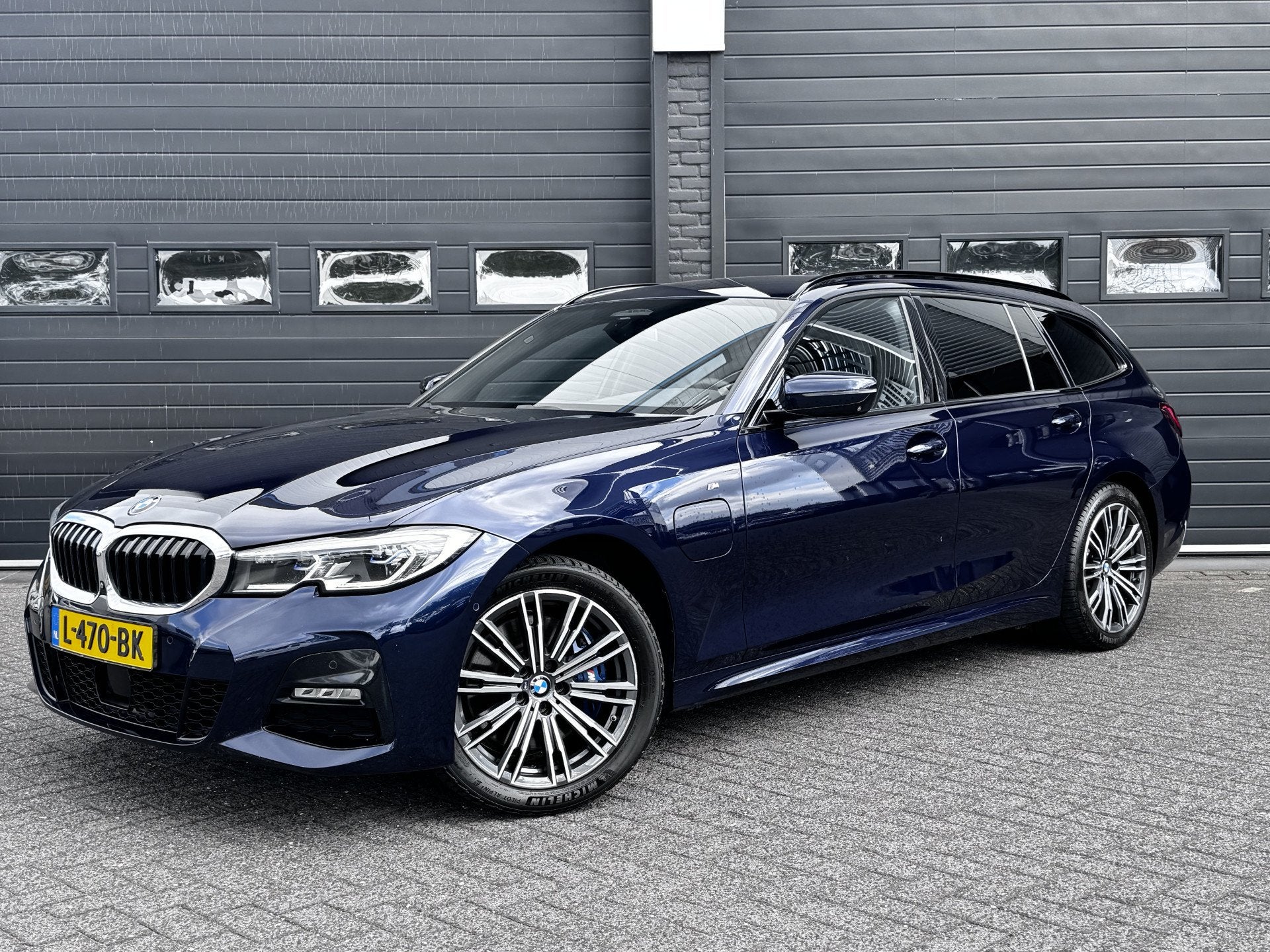 BMW 3 Serie Touring 330e xDrive High Executive | H&K Audio |, Auto's, 1998 cc, Gebruikt, 4 cilinders, 1865 kg
