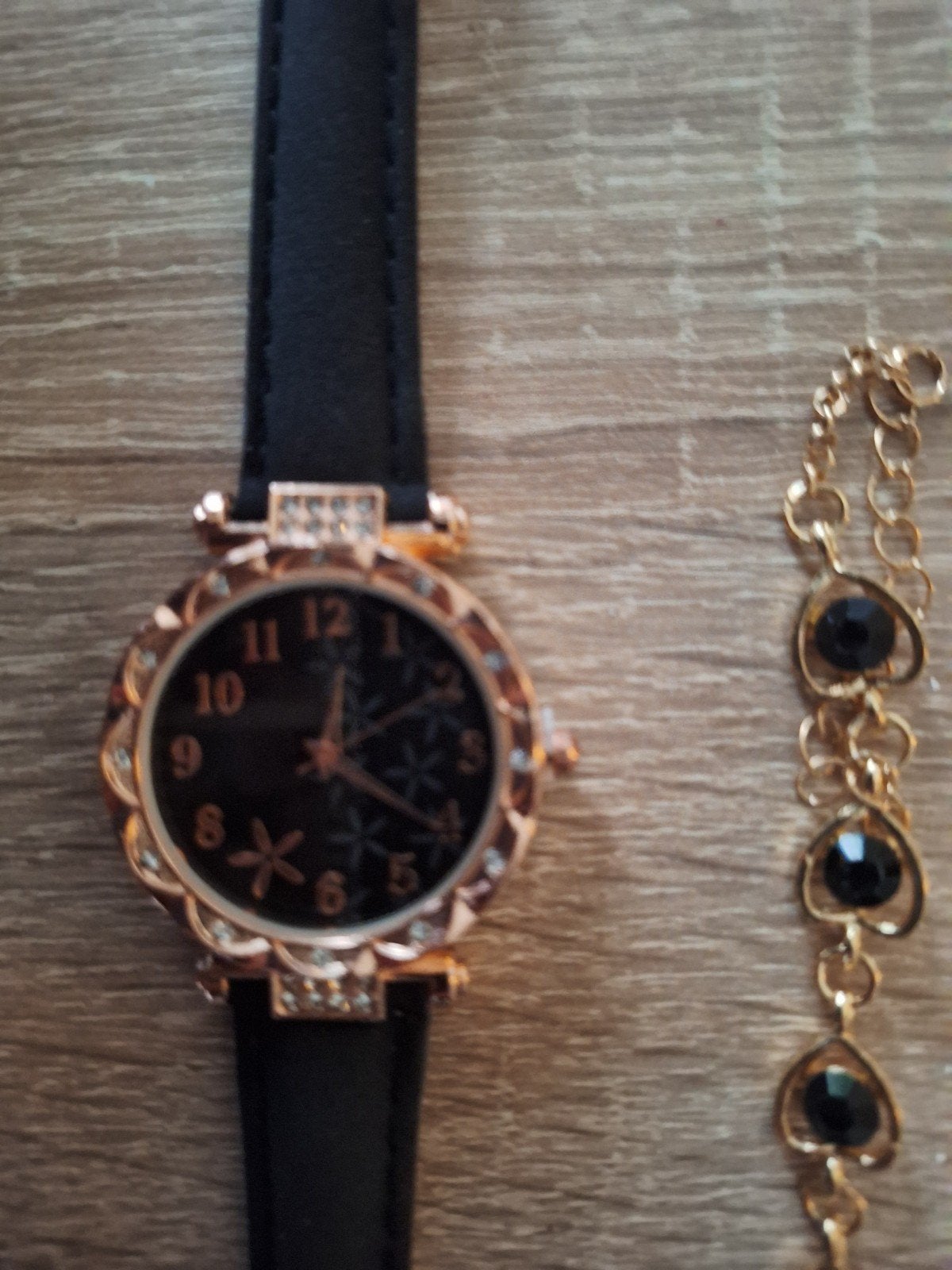 Zwart dames horloge, Overige merken, Overige materialen, Leer, Polshorloge
