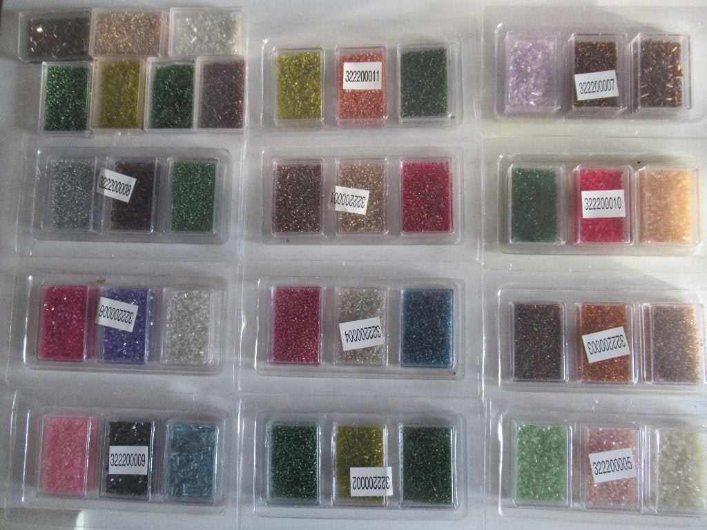 Kralen 40 doosjes, Hobby en Vrije tijd, Kralen en Sieraden maken, Ophalen, Nieuw, Kraal