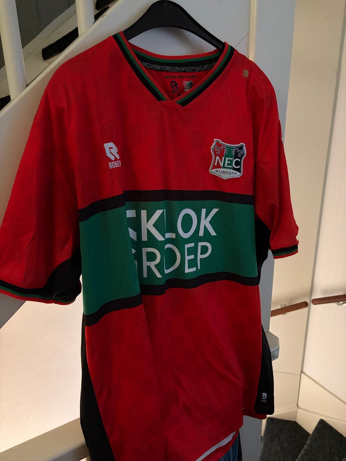 NEC Nijmegen Thuisshirt 5XL - Robey seizoen 2023/2024, Groter dan maat XL, Ophalen, Zo goed als nieuw, Shirt