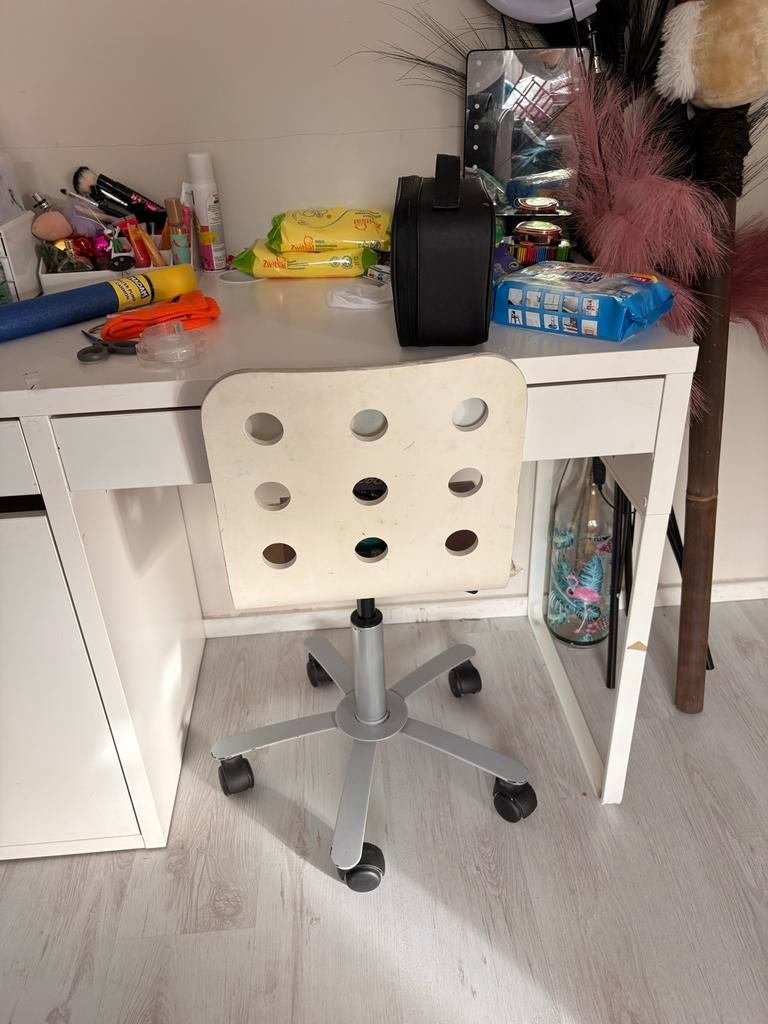 Witte ikea bureau, Ophalen of Verzenden, Gebruikt