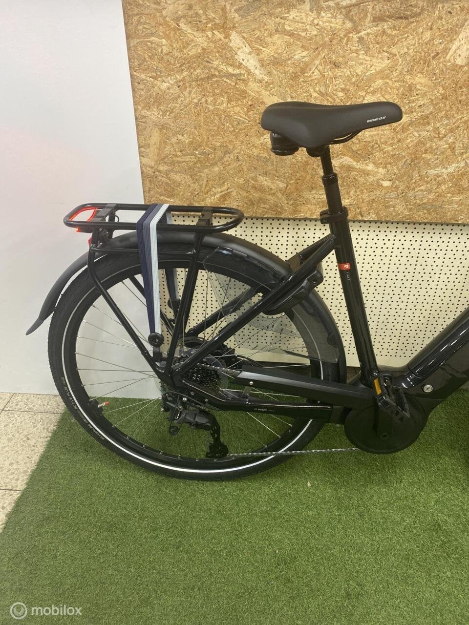 Foto 15 van BATAVUS FINEZ PT E-GO POWER SPORT BOSCH 750WH 53 CM NIEUW
