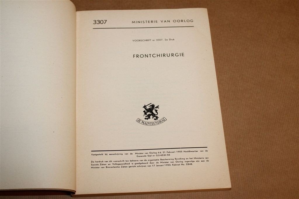 Frontchirurgie — Voorschrift Ministerie van Oorlog 1955, Ophalen of Verzenden, Tweede Wereldoorlog, Gelezen, Overige onderwerpen