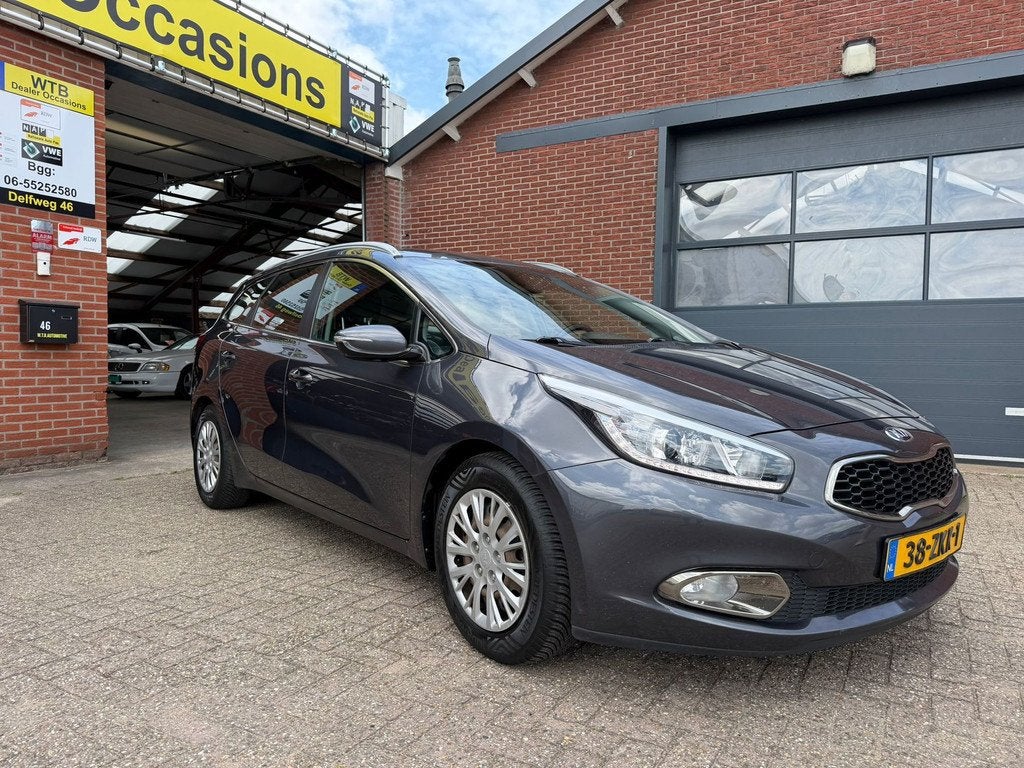 Kia Cee'd Sportswagon 1.6 GDI Plus Pack, Trekh, Camera, Navi, Voorwielaandrijving, Euro 5, Gebruikt, 4 cilinders