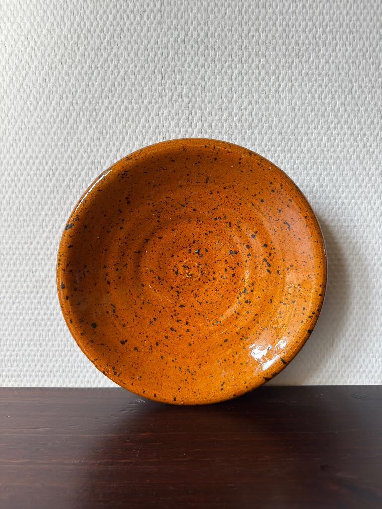 Vintage Oranje Keramieken Gespikkelde Bord, Schaal, Huis en Inrichting, Keuken | Servies, Gebruikt, Keramiek, Ophalen of Verzenden
