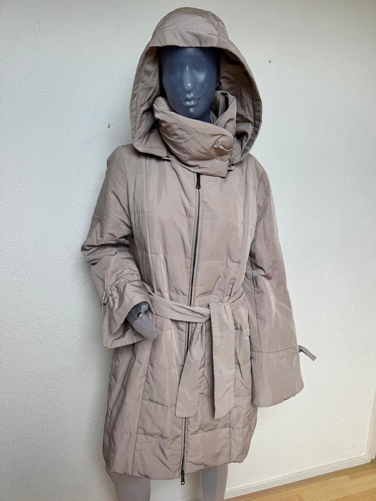 Intrend / Max Mara taupe dons jas - EU 42, Verzenden, Zo goed als nieuw, Maat 42/44 (L)