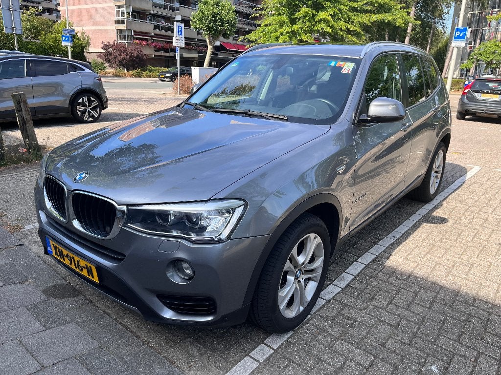 BMW X3 2016 Grijs SDrive 2.0i Executive version with Pano, Auto's, 1655 kg, Leder, Grijs, SUV of Terreinwagen