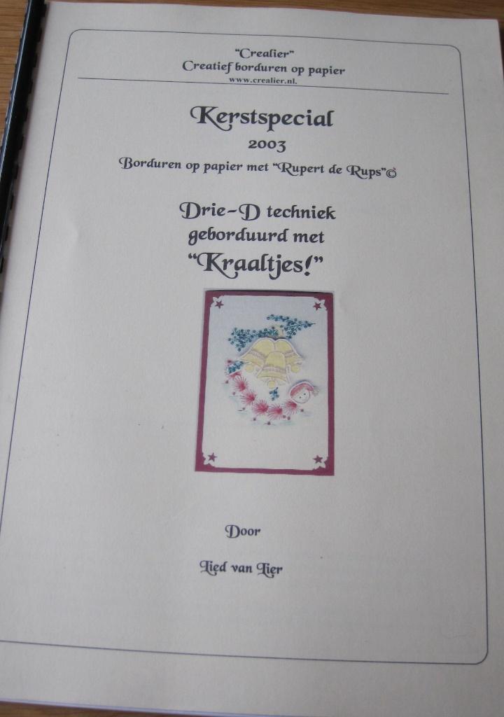 Creatief borduren op papier - kerst special 2003, Ophalen of Verzenden, Zo goed als nieuw, Lied van Lier, Borduren en Naaien