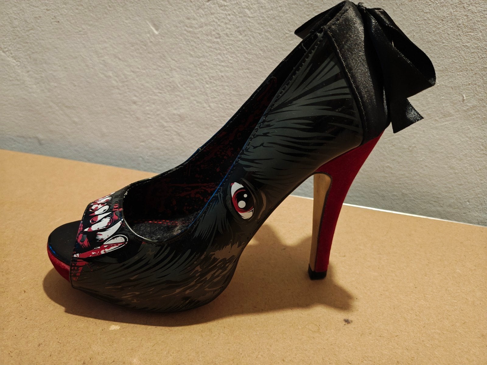 Hoge hakken werewolf beater Iron fist, Kleding | Dames, Verzenden, Zo goed als nieuw, Schoenen met hoge hakken, Iron Fist