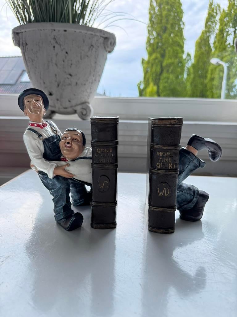 Te koop! Laurel and Hardy boekensteun €85,-, Ophalen of Verzenden, Zo goed als nieuw