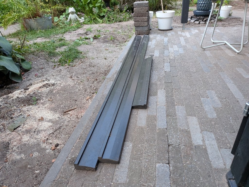 Zwarte kunststof funderingsbalken voor tuinhuis of schuur, Kunststof, Overige typen, Nieuw, Minder dan 200 cm