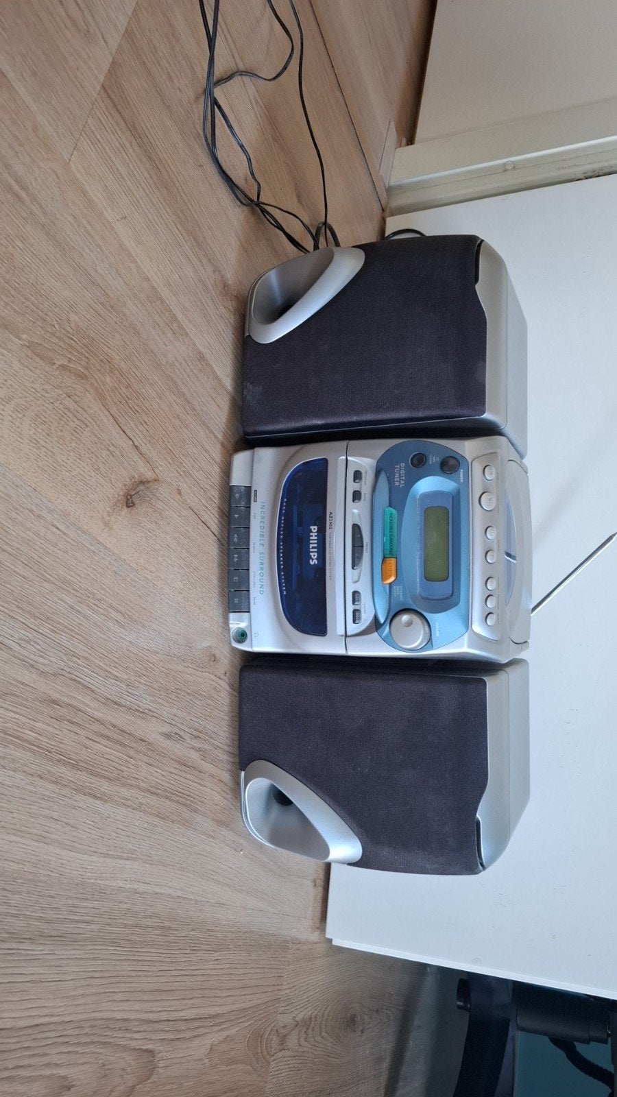 Philips AZ2402 Draagbare Microset met CD, Cassette en Radio, Philips, Gebruikt, Ophalen of Verzenden, Tuner of Radio