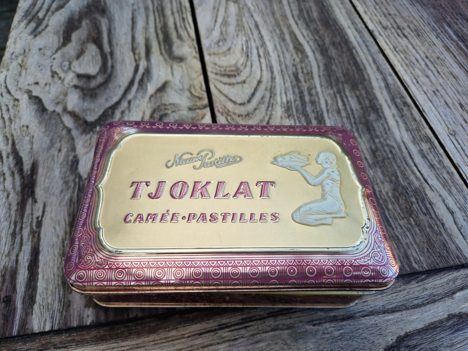 blik tjoklat nv Amsterdam antiek vintage snoepdoosje  blikje, Ophalen of Verzenden, Gebruikt, Overige