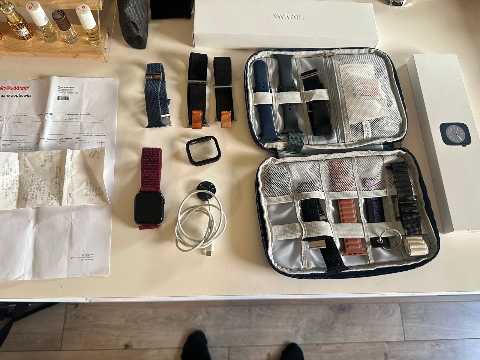 Apple Watch Series 8 45 mm – Complete Set + factuur, Afstand, Zwart, IOS, Ophalen of Verzenden