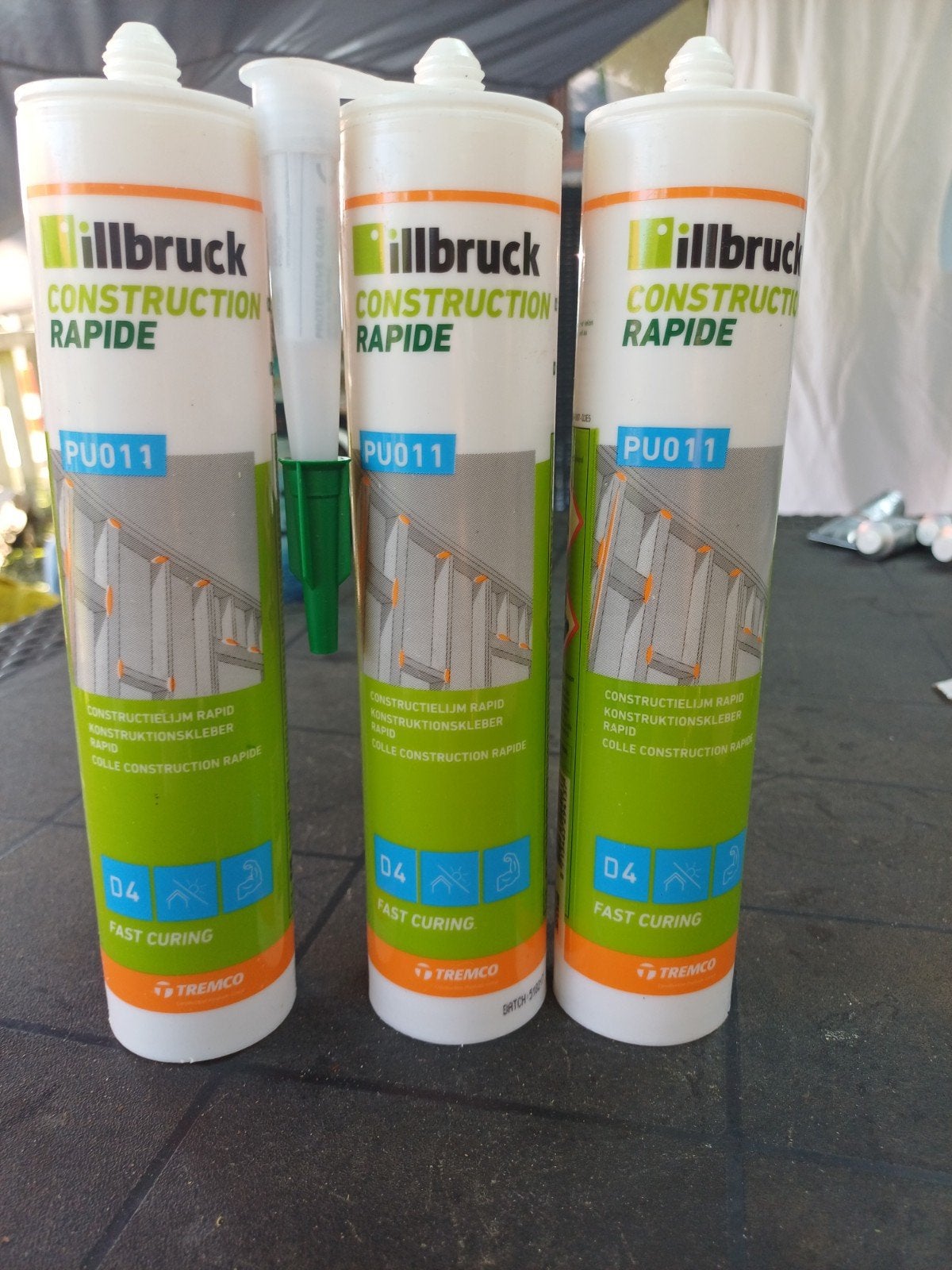 Illbruck PU011 Constructiekit - Snelle uitharding, Tremco CPG Netherlands B.V., Industrieweg 17, 4794 SL Fijnaart, Nederland, Nieuw