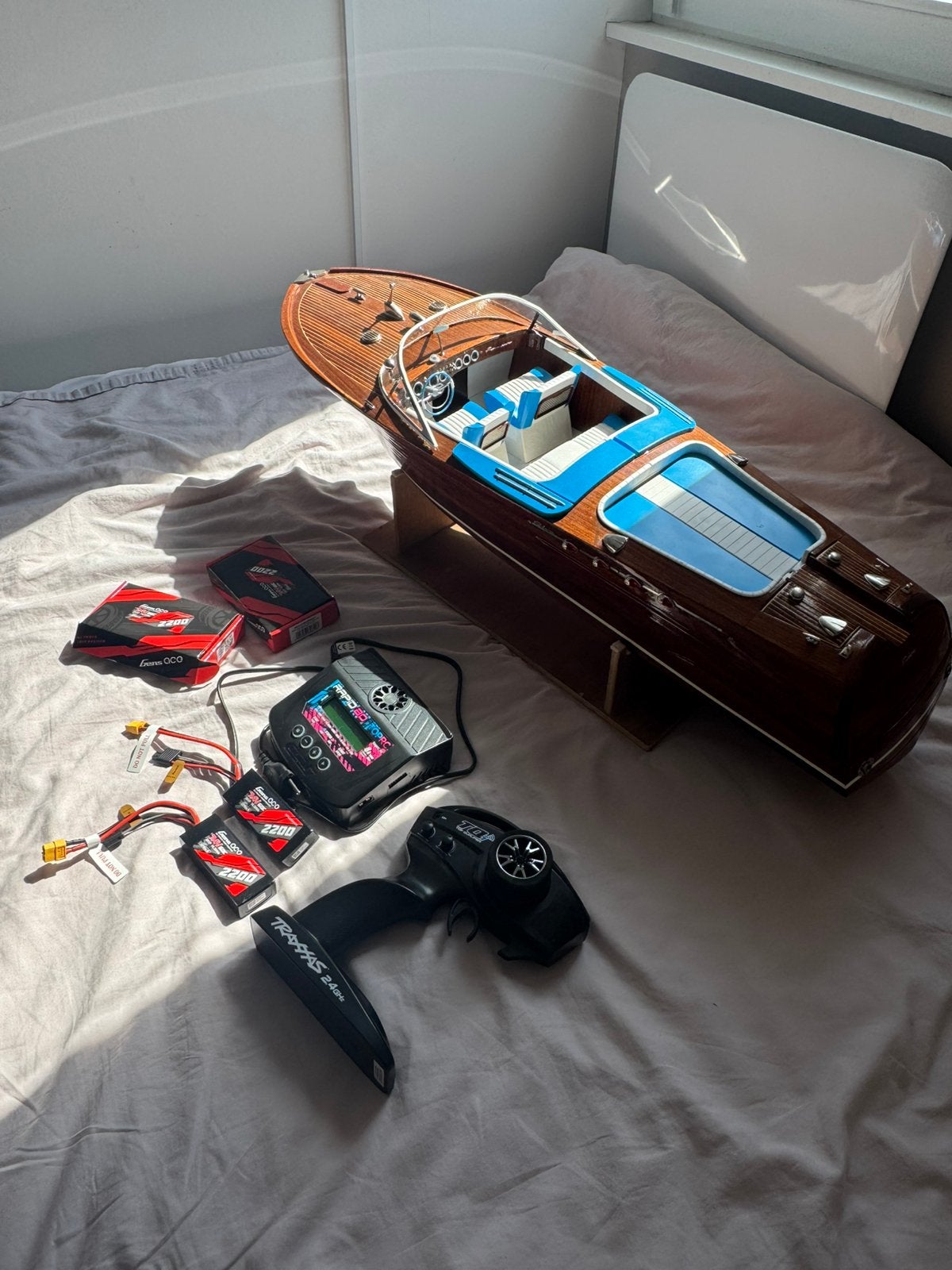 Zeer grote realistische Rc riva met traxxas zender (uniek), Nieuw, Ophalen, Overige merken, Groter dan 1:32
