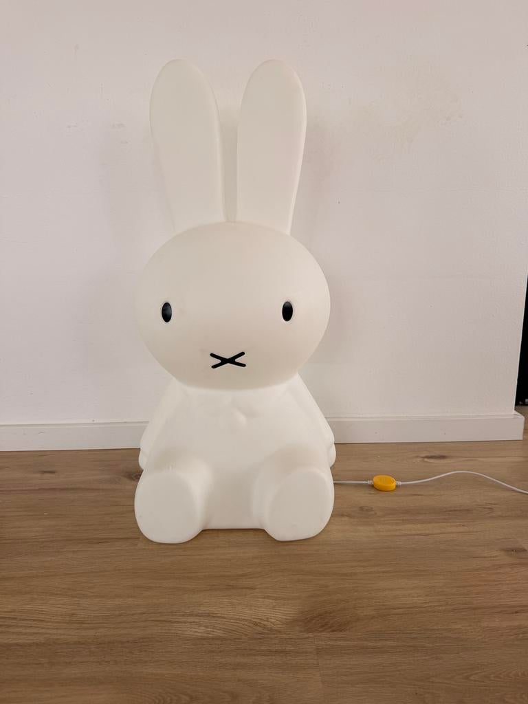 Nijntje Mr. Maria lamp 80 cm - Sfeervolle kinderlamp dimbaar, Ophalen, Zo goed als nieuw, Kunststof, Minder dan 100 cm