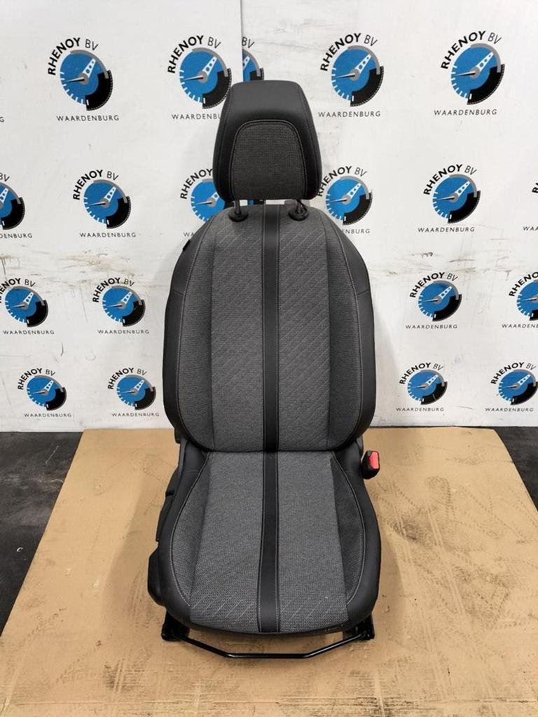 PEUGEOT 208 PureTech100 STOEL VOOR 2024, Auto-onderdelen, Interieur en Bekleding, Ophalen of Verzenden, Gebruikt, Stiba lid