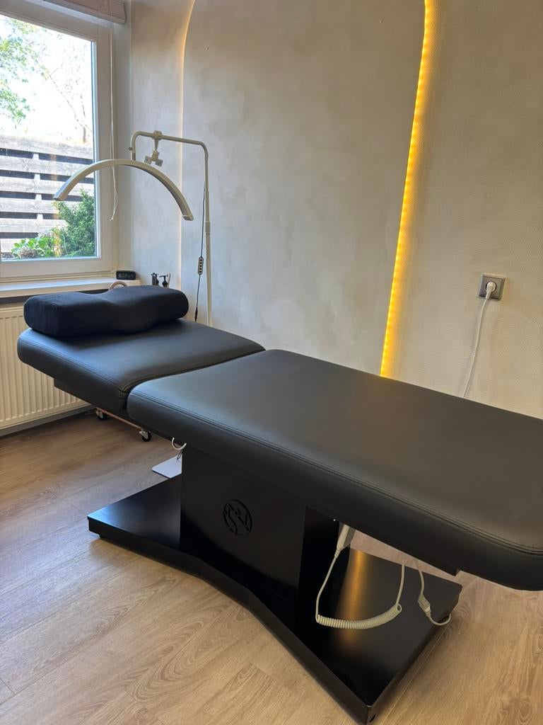 Elektrische behandeltafel, Ophalen of Verzenden, Zo goed als nieuw, Massagetafel