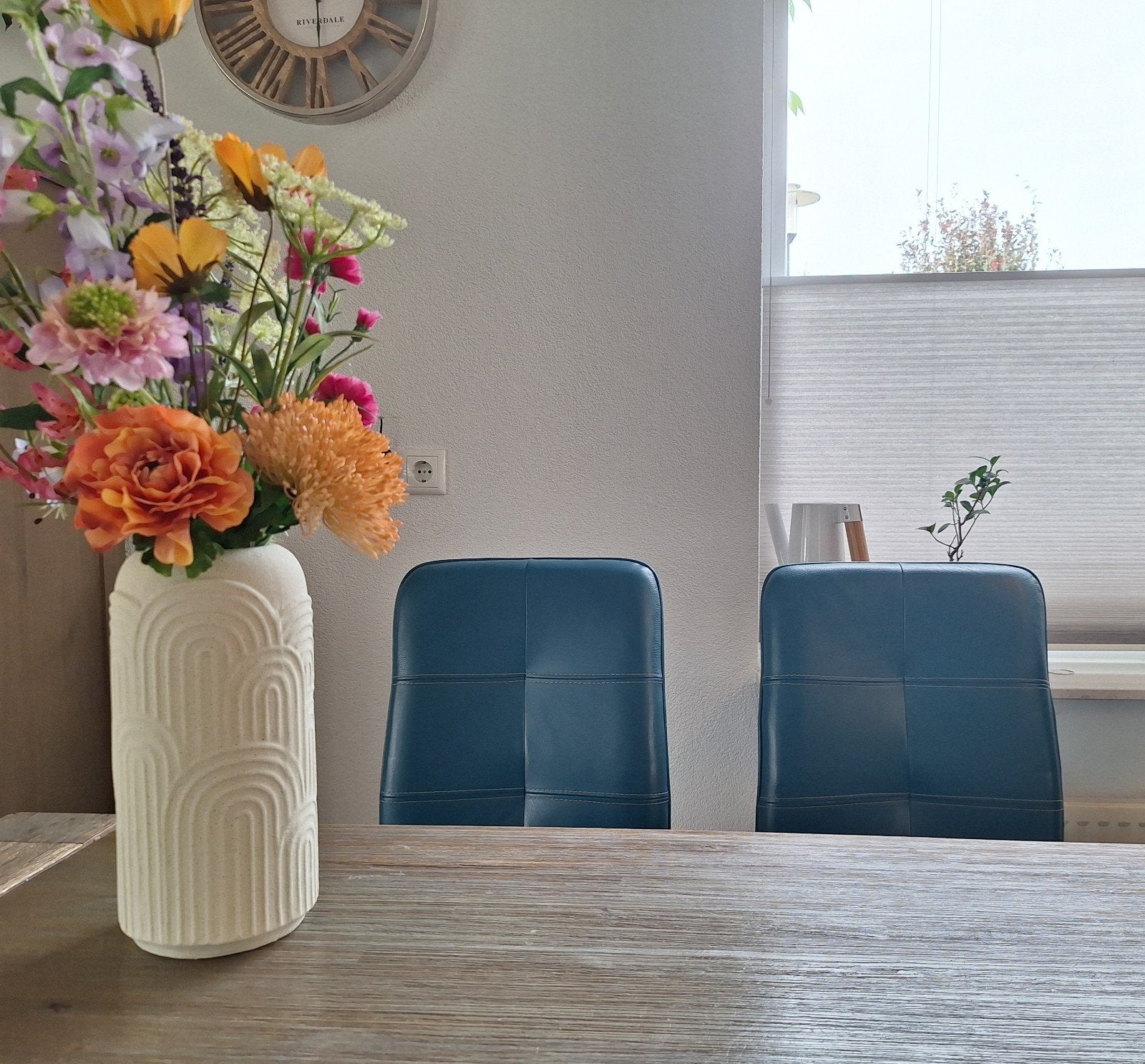 Twee leren stoelen Henders & Hazel in petrolblauw, Ophalen, Rond, Metaal