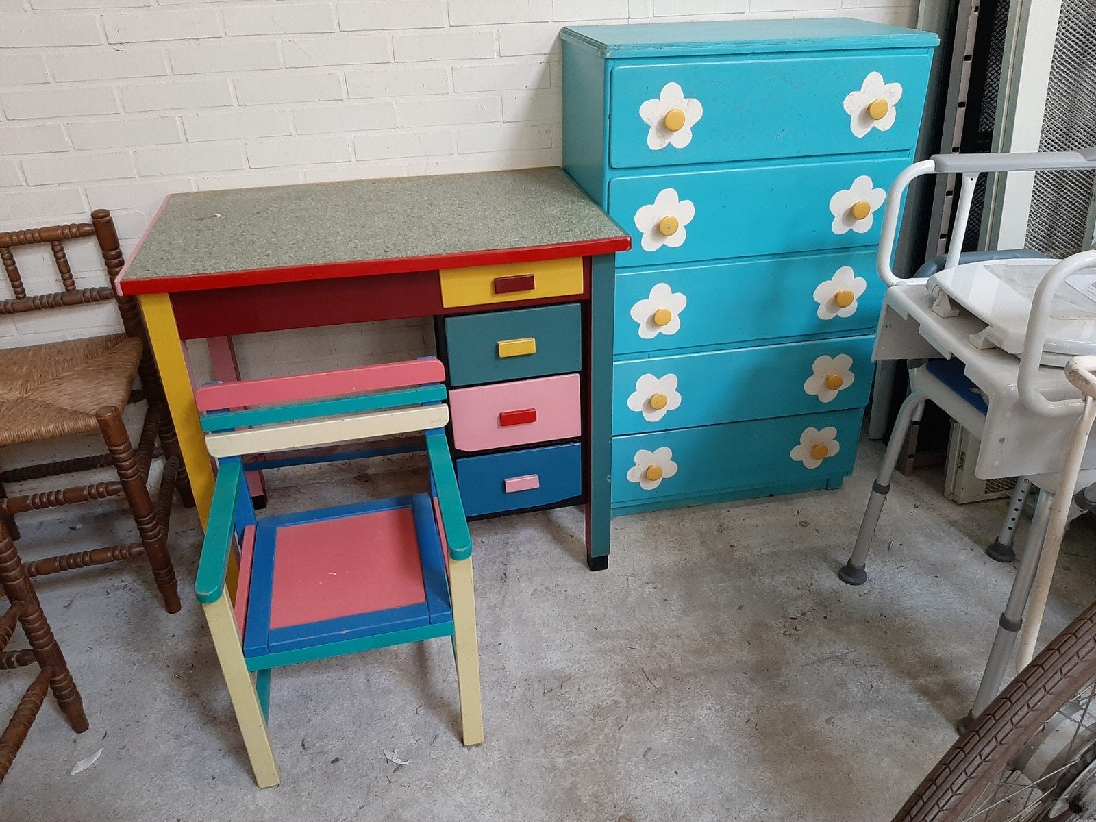 Brocante ladekastje, bureautje en kinderstoeltje, Ophalen, Gebruikt, Tafel
