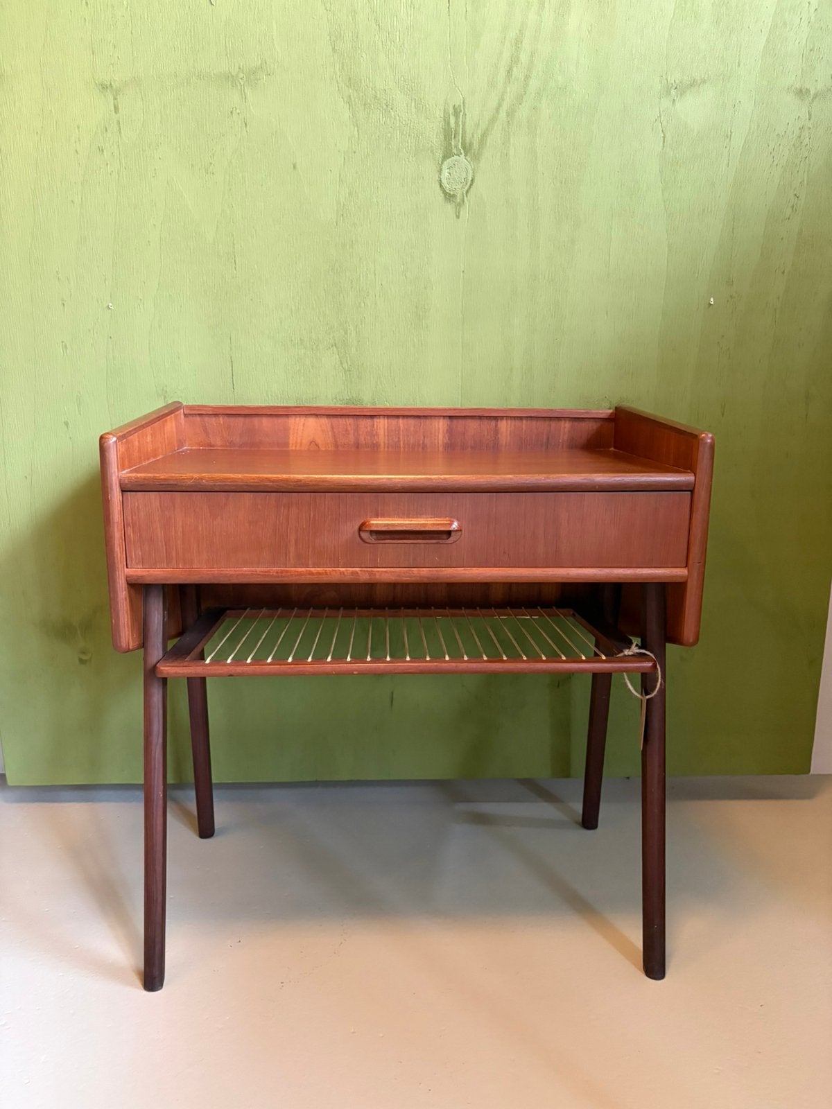 Olhølm Møbelfabrik teakhouten ladekastje halkastje nachtkast, Ophalen, 1 of 2 laden, Deens design halkast nachtkastje, Teakhout