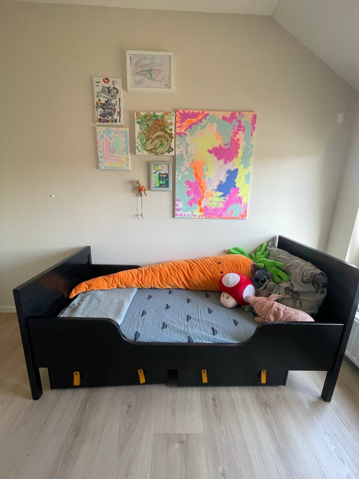 Zwart kinderbed ikea besunge met lades en matras 70x160 cm, Ophalen, Gebruikt, Zwart, 190 cm of minder