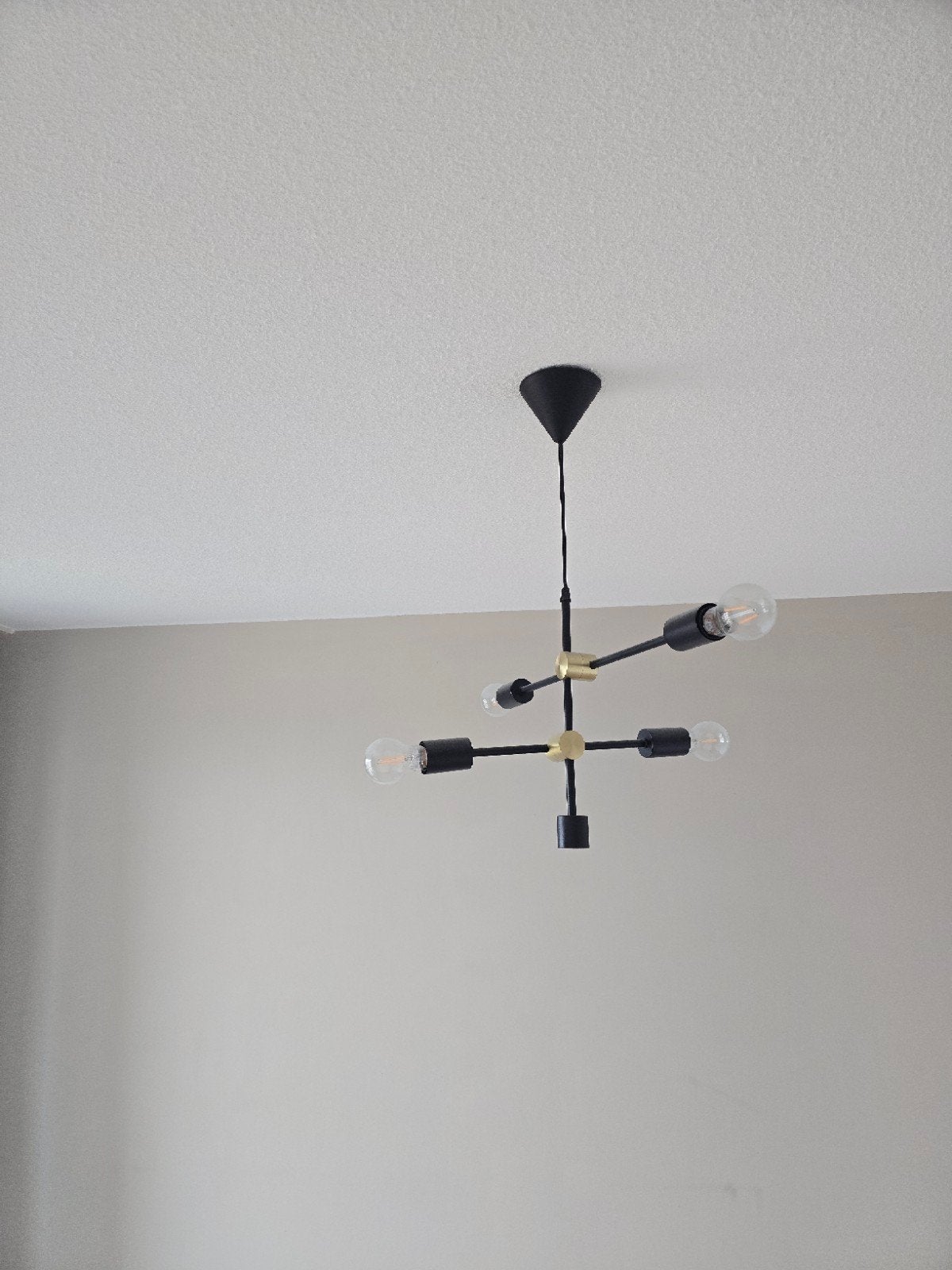 Hanglamp zwart goud vier bollen 2x, Huis en Inrichting, Lampen | Hanglampen, Ophalen, Zo goed als nieuw, Minder dan 50 cm